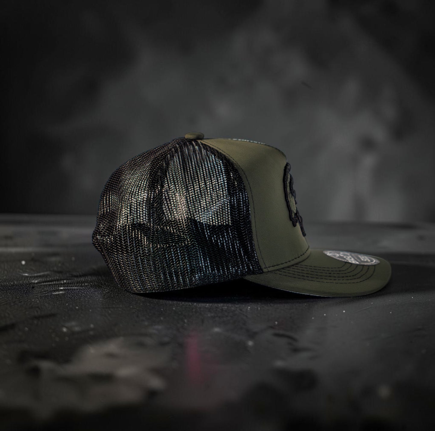 Green mesh con Caiman