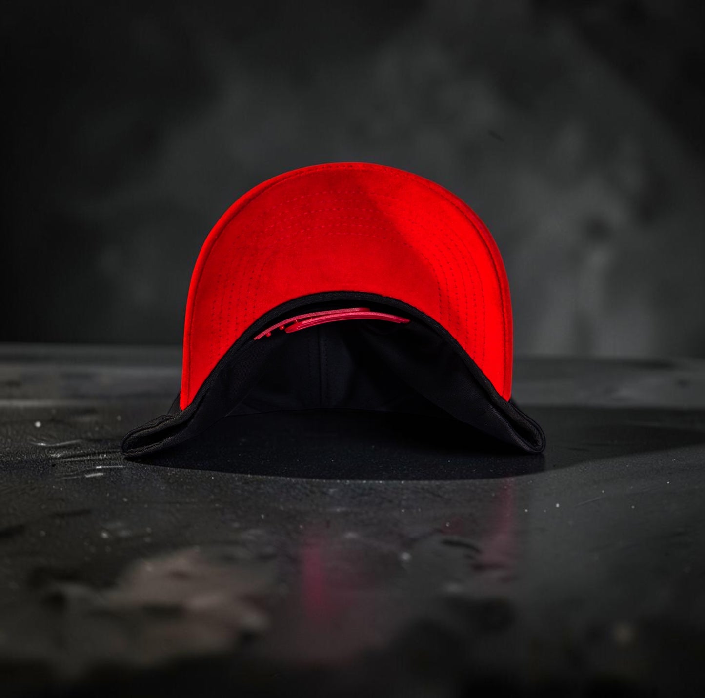 Red/Black Suede con Caiman